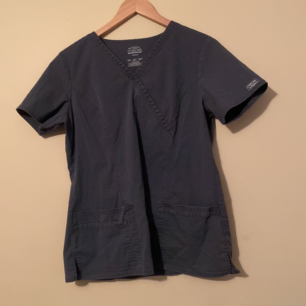 Cherokee scrub top